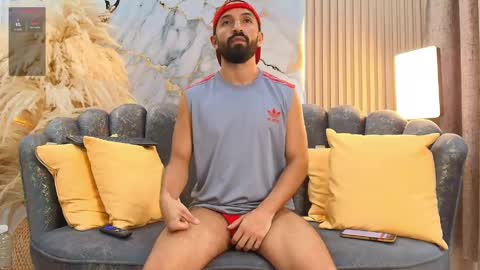 Maximus online show from April 27, 8:18 pm