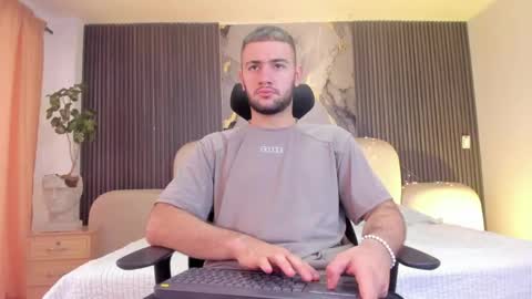 Maximus online show from May 1, 12:10 pm