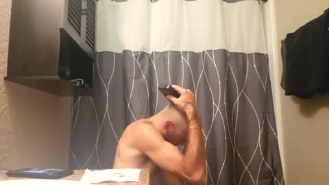 Snapshot of maximusdemitrious chatting on November 11, 2:00 am maximusdemitrious online show from November 11, 2:00 am