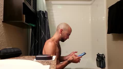 Snapshot of maximusdemitrious chatting on December 2, 11:23 pm maximusdemitrious online show from December 2, 11:23 pm