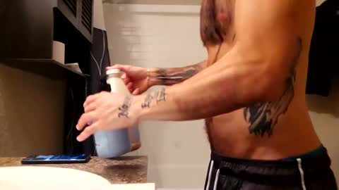 Snapshot of maximusdemitrious chatting on January 9, 12:35 am maximusdemitrious online show from January 9, 12:35 am