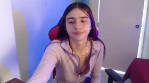 maxinesex_ online show from June 3, 1:36 pm
