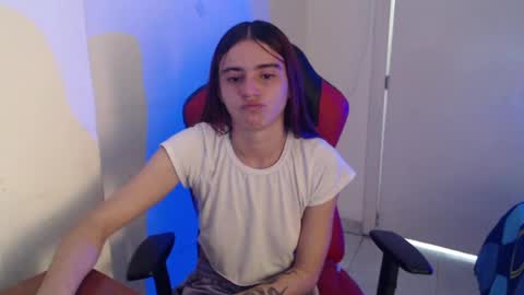 maxinesex_ online show from June 22, 2:03 pm