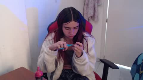maxinesex_ online show from June 23, 3:32 pm