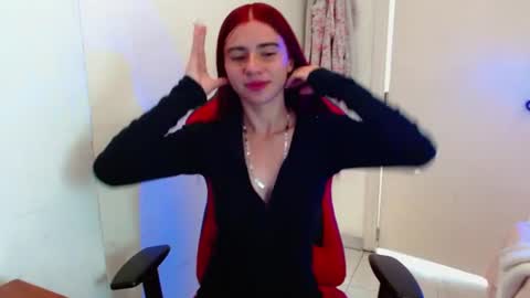 maxinesex_ online show from July 8, 2:10 pm