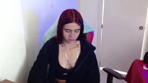 maxinesex_ online show from July 28, 3:21 pm