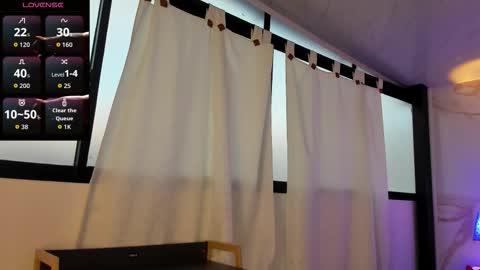 Maxi Rogers online show from November 12, 11:54 am