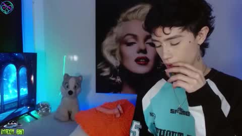 Max online show from September 22, 3:52 am