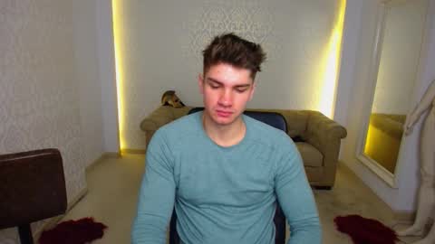 MaxKaiden online show from January 18, 6:17 am