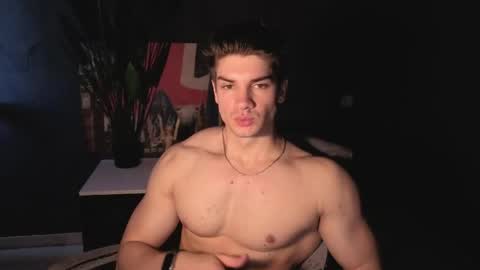 MaxKaiden online show from June 10, 4:45 am
