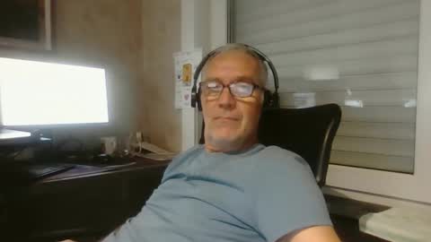 maxou569 online show from October 15, 8:36 am