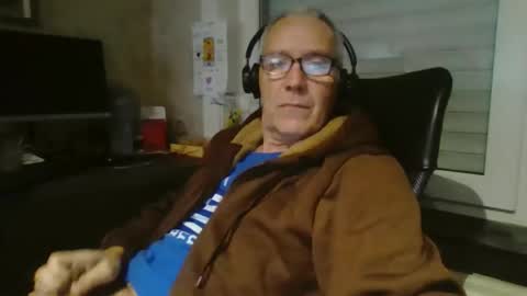 maxou569 online show from January 8, 12:51 pm