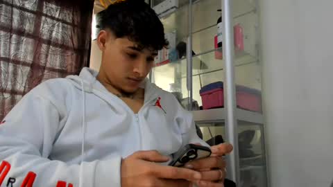 Max online show from July 27, 1:18 pm