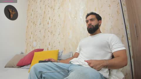 Max online show from January 1, 12:43 am