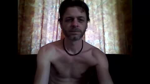 Snapshot of maxthewolf chatting on June 7, 9:40 pm MaxTheWolf online show from June 7, 9:40 pm