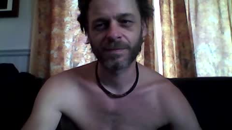 Snapshot of maxthewolf chatting on June 17, 9:27 pm MaxTheWolf online show from June 17, 9:27 pm