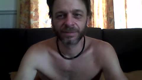 Snapshot of maxthewolf chatting on June 20, 8:44 pm MaxTheWolf online show from June 20, 8:44 pm