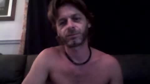 Snapshot of maxthewolf chatting on August 3, 9:40 pm MaxTheWolf online show from August 3, 9:40 pm