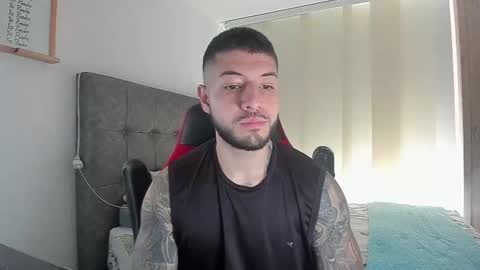 maxvibe_ online show from December 2, 3:29 pm