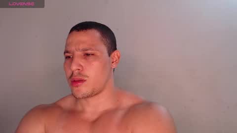 Snapshot of maxwel949813 chatting on September 22, 2:41 pm Max online show from September 22, 2:41 pm