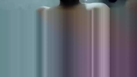 Snapshot of maxwell884480 chatting on April 24, 8:00 pm maxwell884480 online show from April 24, 8:00 pm