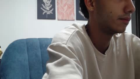 Snapshot of maxwolf18 chatting on October 19, 12:22 am maxwolf18 online show from October 19, 12:22 am