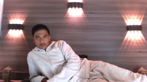 Snapshot of maxwyatt_1 chatting on June 6, 4:12 pm Max Wyatt online show from June 6, 4:12 pm