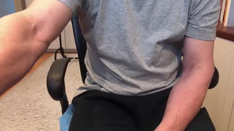 Snapshot of maxx_martin chatting on January 12, 8:52 am Max online show from January 12, 8:52 am