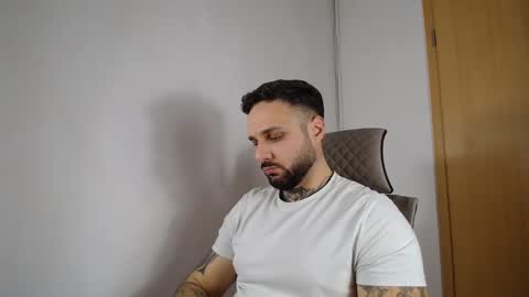 maxxstonee online show from February 1, 8:18 pm