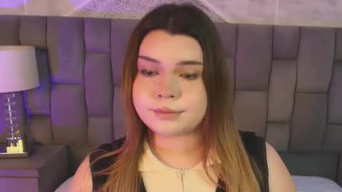 Maxine Minx online show from December 3, 3:25 am