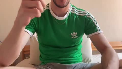 MaxXxurbate online show from March 22, 11:46 am