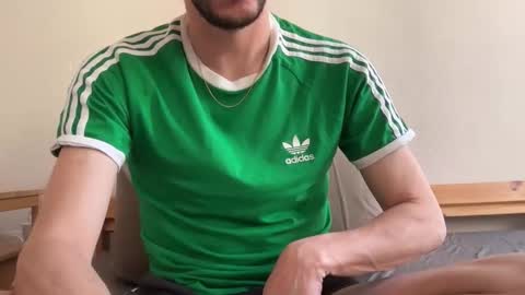 MaxXxurbate online show from March 27, 10:59 am