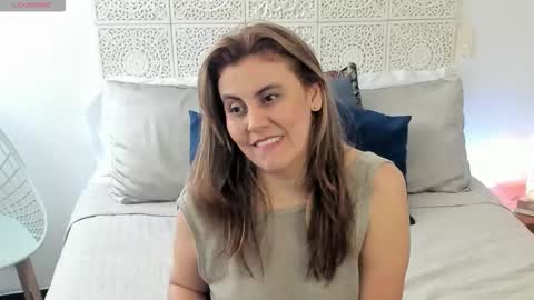 Victoria online show from November 7, 7:03 pm