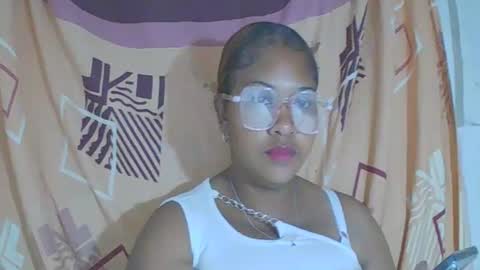 may595642 online show from April 24, 8:28 am