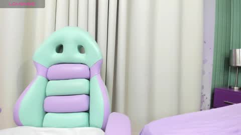 Snapshot of may_fox06 chatting on March 3, 3:31 pm MAY online show from March 3, 3:31 pm