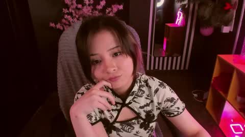 may_lings online show from May 13, 11:29 am