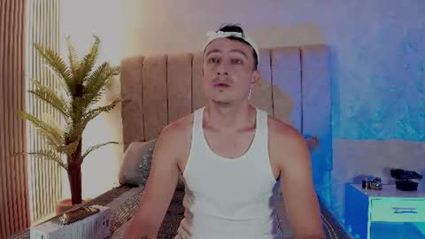 may lyonheart online show from July 8, 1:10 am