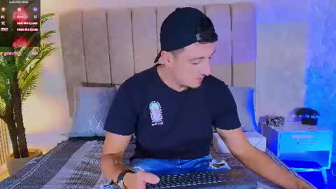 may lyonheart online show from July 29, 12:31 am