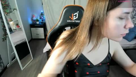 Leila online show from January 16, 9:35 am