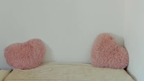 Maya online show from September 20, 1:34 pm