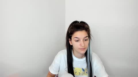 Maya online show from January 12, 8:08 am