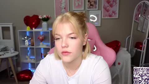 Maya online show from February 15, 3:31 am