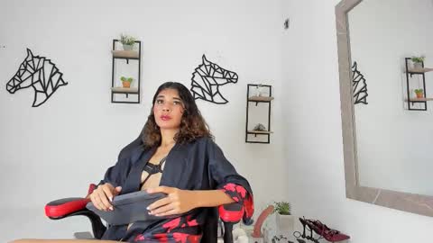 maya_deluxe online show from September 15, 12:54 am