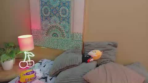 maya_house online show from July 16, 3:34 am