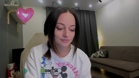 Maya online show from March 22, 5:49 pm