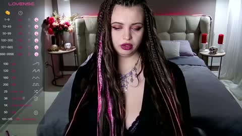 Maya Mils online show from December 16, 4:13 am