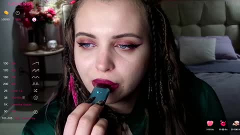 Maya Mils online show from December 17, 4:23 am