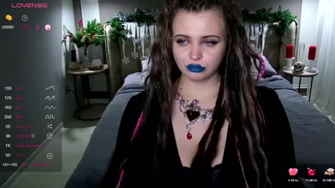 Maya Mils online show from December 21, 4:09 am