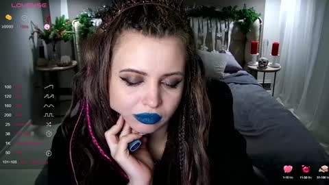 Maya Mils online show from December 21, 7:24 am