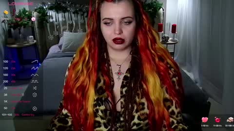 Maya Mils online show from December 31, 7:10 am